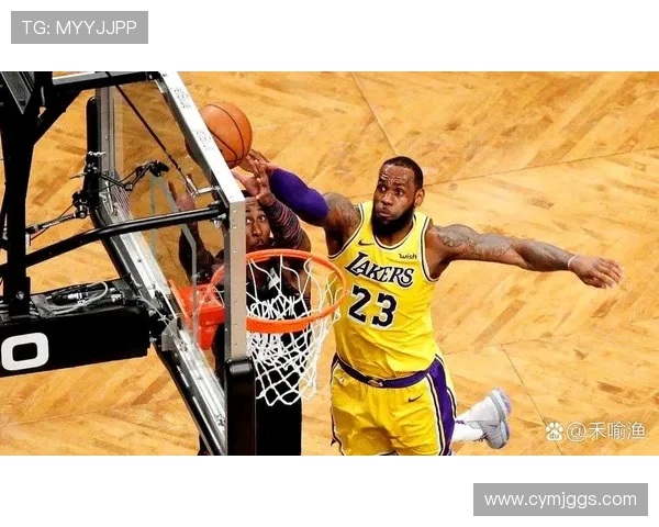 雷迪克谈防守韧性詹姆斯肘伤关注